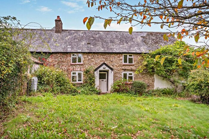 3 Bedroom Farm House For Sale In Coedypaen, Pontypool, Monmouthshire, NP4