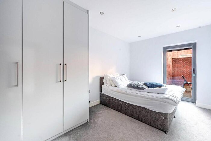 2 Bedroom Flat For Sale In Elm Park, Stanmore, HA7