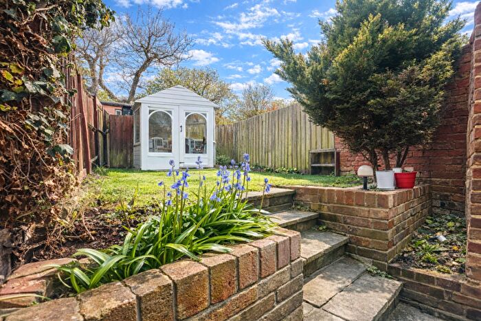 2 Bedroom Flat To Rent In Epsom Road, Croydon, CR0