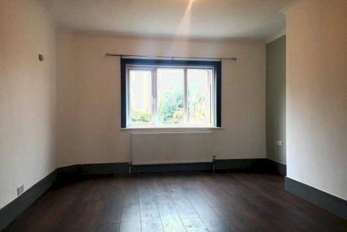 3 Bedroom Terraced House To Rent In Sir Evelyn Road, Rochester, ME1