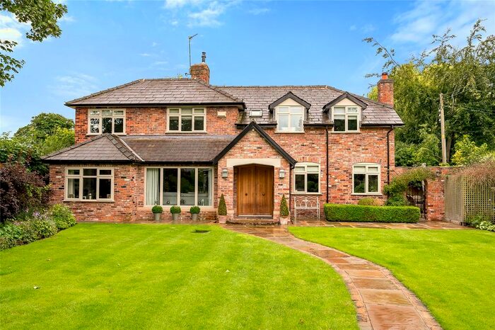 4 Bedroom Detached House For Sale In Beswicks Lane, Alderley Edge, Cheshire, SK9
