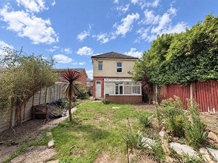 4 Bedroom Detached House For Sale In Brassey Road, Bournemouth, BH9