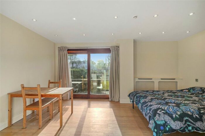 Studio To Rent In Hamilton House, Hall Road, St John's Wood, London, NW8