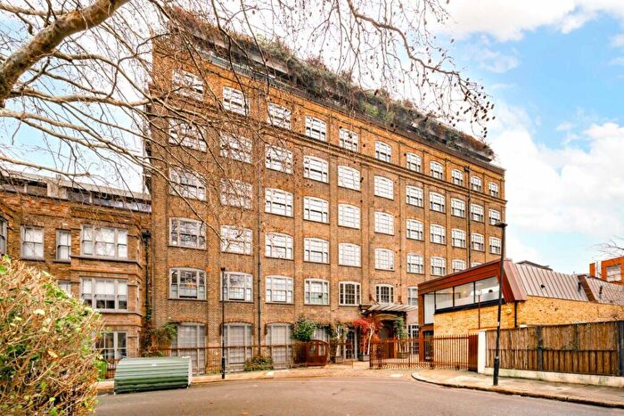 3 Bedroom Flat To Rent In Belmont Street, London, NW1