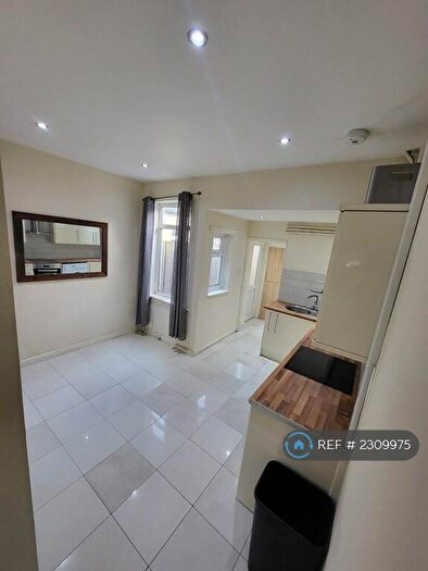 3 Bedroom Terraced House To Rent In Trentham Road, Coventry, CV1