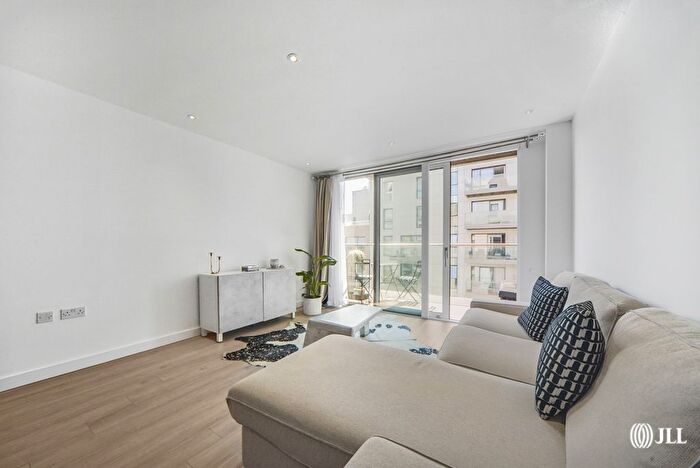 1 Bedroom Flat For Sale In City View Apartments, Devan Grove, N4