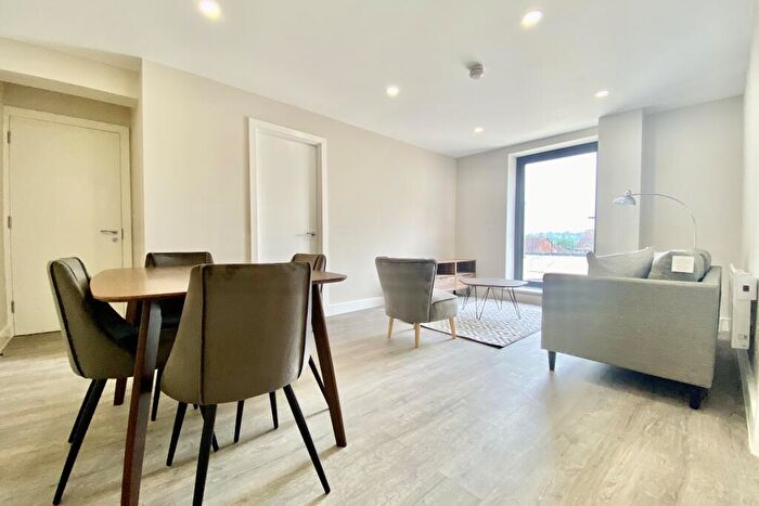 2 Bedroom Apartment To Rent In Stonegate Road, Leeds, West Yorkshire, LS6