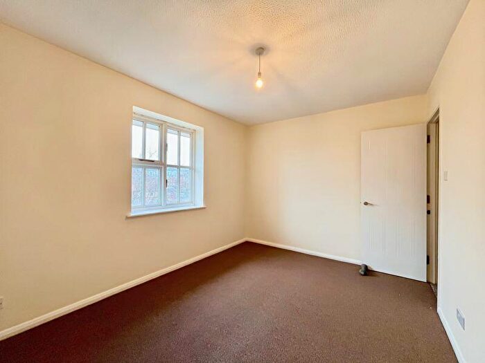 2 Bedroom Apartment To Rent In Coal Court, Columbia Wharf Road, Grays, RM17
