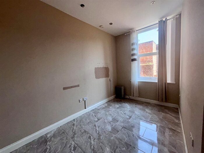1 Bedroom Flat To Rent In High Street, Burton On Trent, DE14