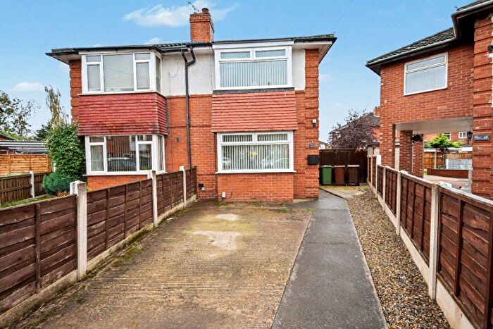 3 Bedroom Semi Detached House For Sale In Charles Avenue, Agbrigg, Wakefield, West Yorkshire, WF1