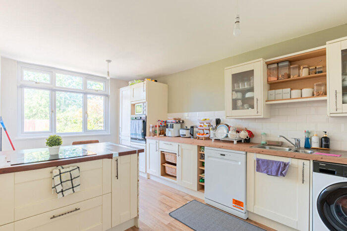 2 Bedroom Flat For Sale In College Court, Glaisdale Road, Fishponds, BS16