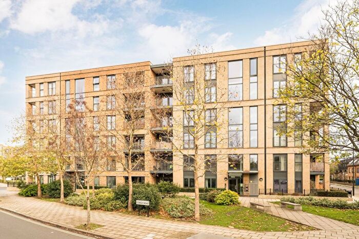 1 Bedroom Flat To Rent In Cowley Road, Oval, SW9