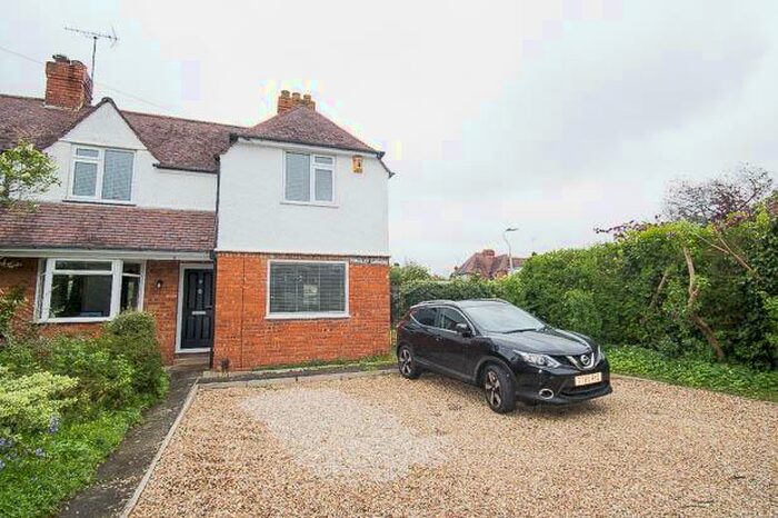 3 Bedroom Semi-Detached House To Rent In Kingsley Gardens, Cheltenham, GL51