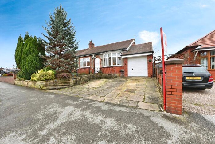 2 Bedroom Bungalow For Sale In Pennine Road, Woodley, Stockport, SK6