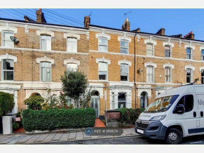 4 Bedroom Flat To Rent In Ferndale Rd, London, SW4