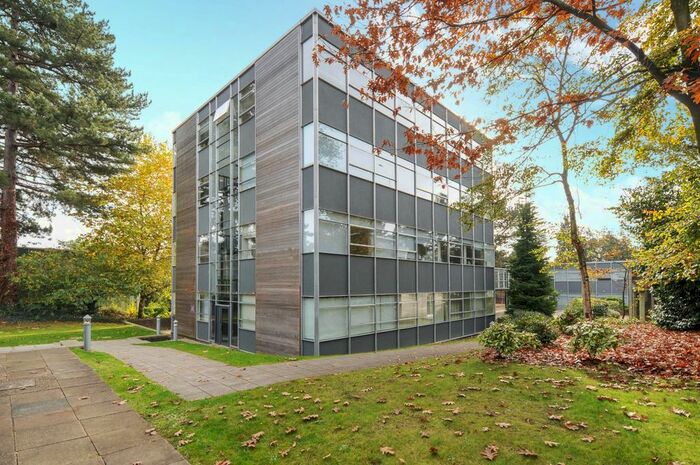 2 Bedroom Flat To Rent In Newsom Place, Hatfield Road, St.Albans, AL1