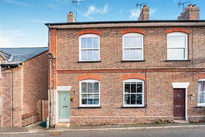 3 Bedroom Semi-Detached House To Rent In Cleveland Road, Markyate, St Albans, AL3