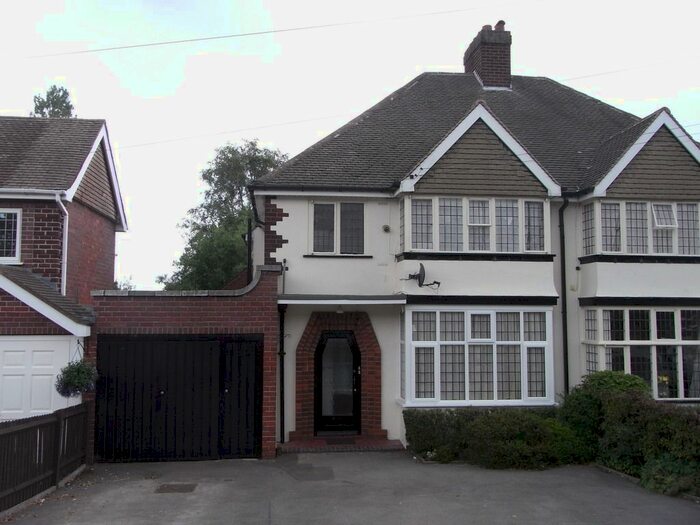 1 Bedroom Flat To Rent In Clarence Road, Four Oaks, Sutton Coldfield, B74
