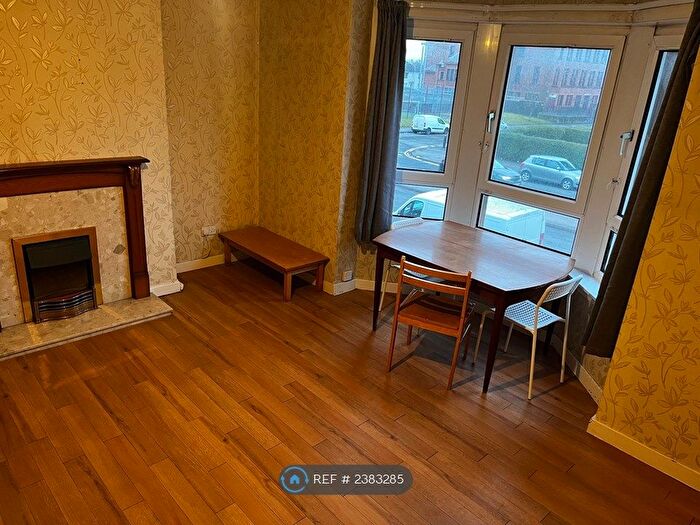 2 Bedroom Flat To Rent In Paisley Road West, Glasgow, G52