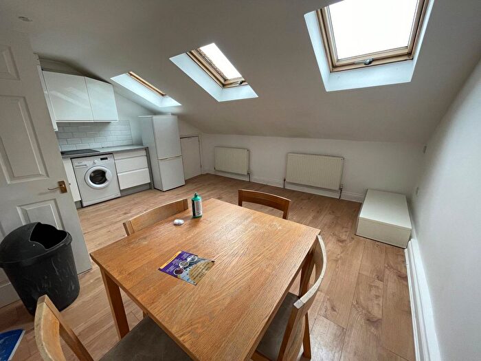 1 Bedroom Flat To Rent In Fortune Green Road, London, NW6