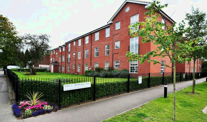 2 Bedroom Flat To Rent In Bridge Court, Welwyn Garden City, AL7
