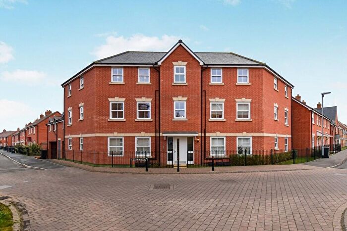 2 Bedroom Apartment For Sale In Sanger Avenue, Biggleswade, SG18