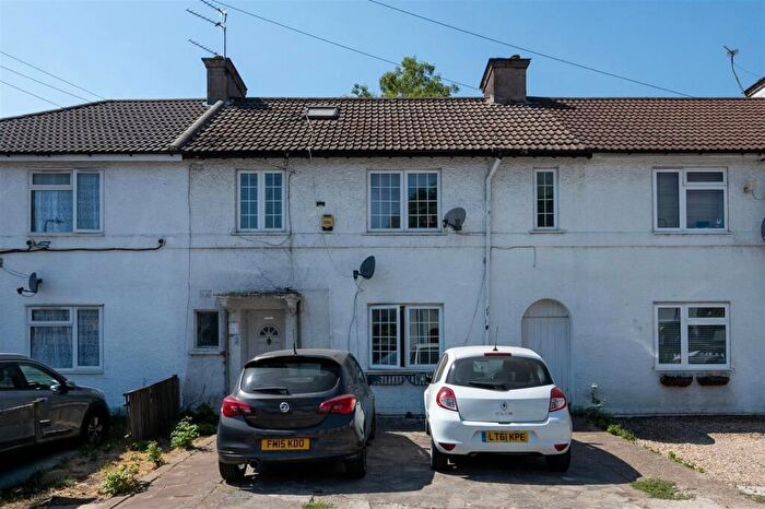 3 Bedroom Terraced House For Sale In Brentfield Close, London, NW10