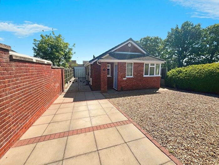 2 Bedroom Bungalow For Sale In Cardigan Road, Bedworth, Warwickshire, CV12