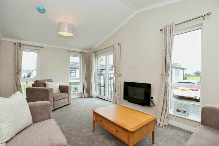2 Bedroom Detached Bungalow For Sale In Campden Road, Lower Quinton, Stratford-Upon-Avon, CV37