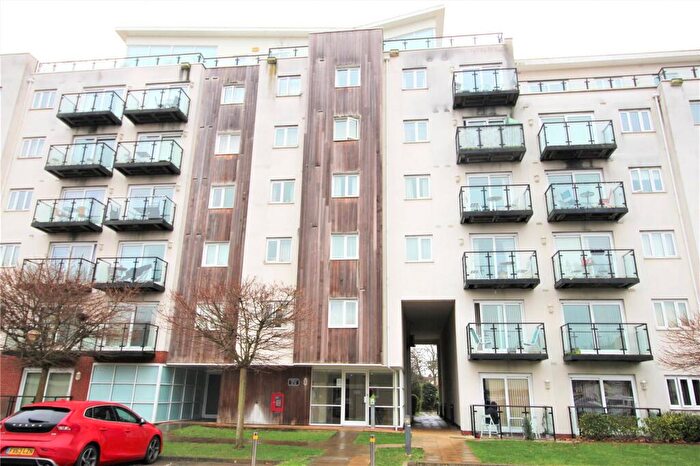 2 Bedroom Flat To Rent In Admirals House, Gisors Road, Southsea, Hampshire, PO4