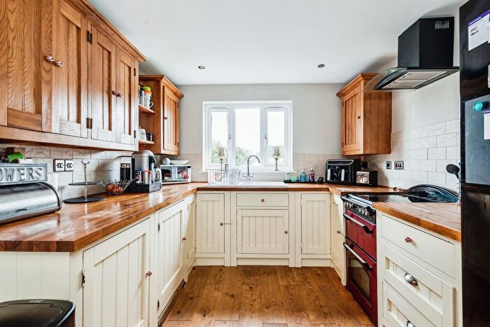 4 Bedroom House To Rent In Sparcells Drive, Sparcells, Swindon, SN5