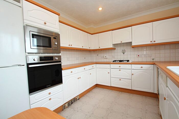 2 Bedroom Flat To Rent In Park Hill Road, Croydon, CR0