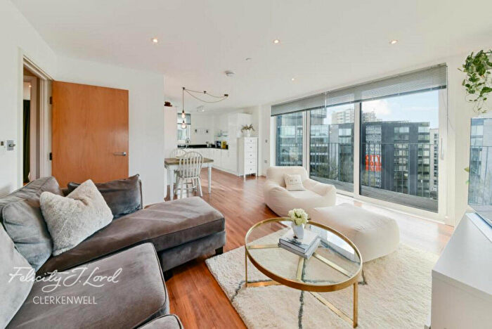 2 Bedroom Flat To Rent In City Road, London, EC1V