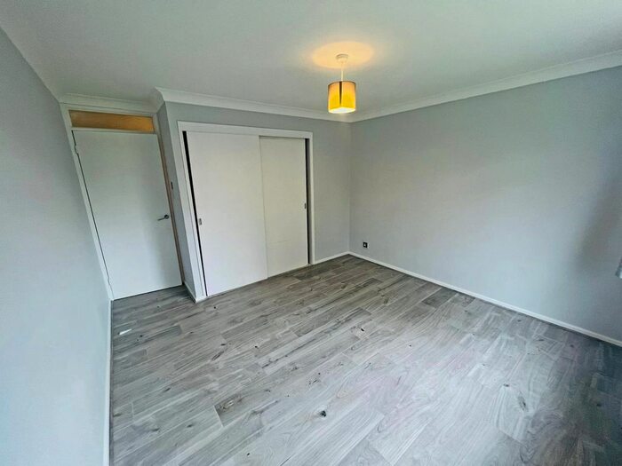 2 Bedroom Flat To Rent In Stanstead Manor, St. James Road, SM1