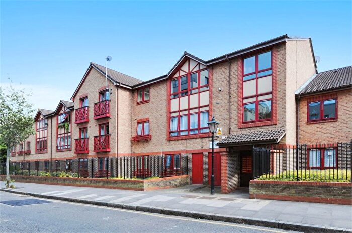 1 Bedroom Flat To Rent In Roger Dowley Court, Russia Lane, London, E2