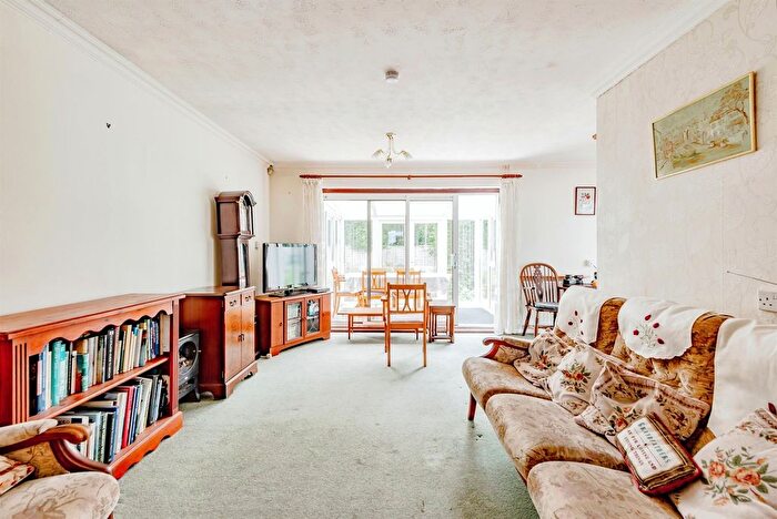 2 Bedroom Detached Bungalow For Sale In Charlotte Grove, Smallfield, Horley, RH6