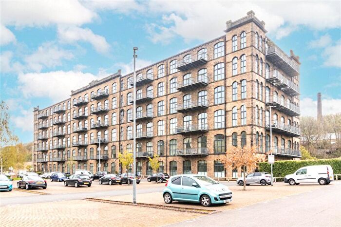 2 Bedroom Apartment To Rent In Low Westwood Lane, Linthwaite, Huddersfield, West Yorkshire, HD7