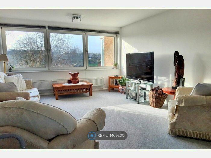 2 Bedroom Flat To Rent In Pentlands Court, Cambridge, CB4