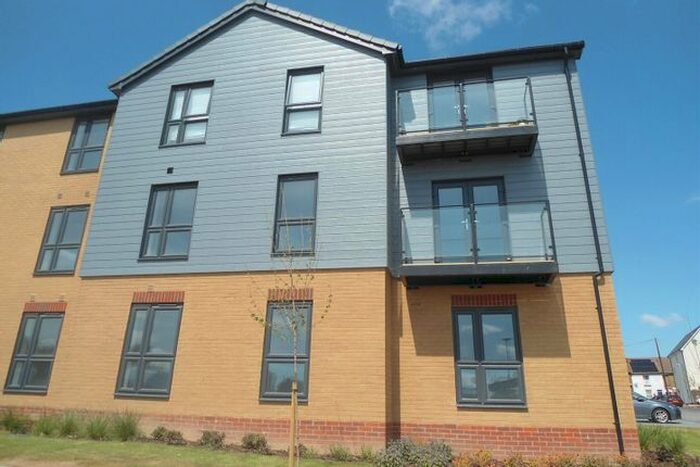 2 Bedroom Flat To Rent In Lywood Drive, Sittingbourne, ME10