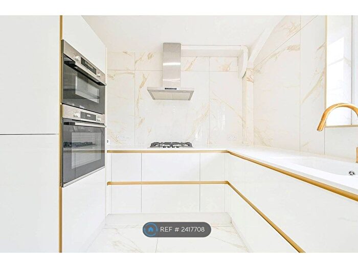 1 Bedroom Flat To Rent In Du Cane Road, London, W12