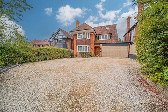 4 Bedroom Detached House For Sale In Widney Manor Road, Solihull, B91