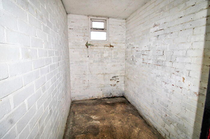 1 Bedroom Town House To Rent In Hobney Rise, BN24