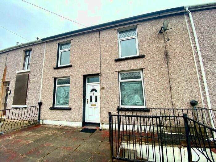 2 Bedroom Terraced House To Rent In Queens Road, Elliots Town, NP24