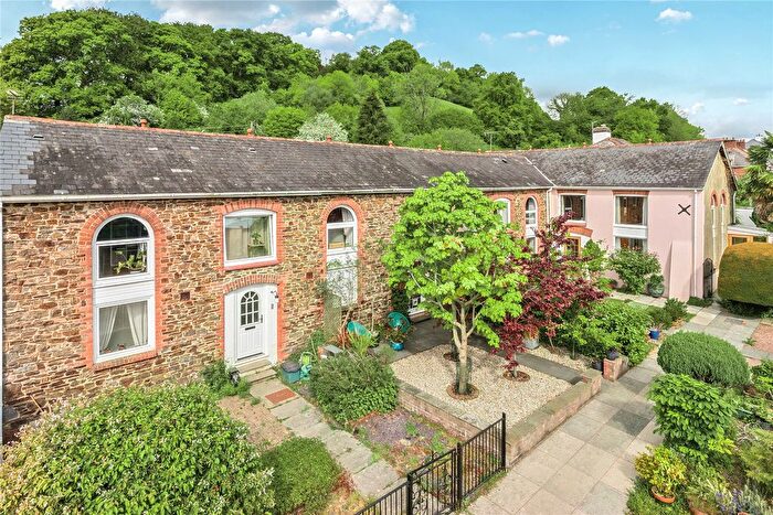 2 Bedroom Cottage For Sale In Three Horse Shoes, Cowley, Exeter, Devon, EX5