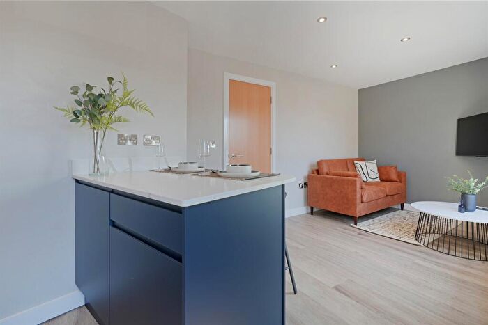 Apartment To Rent In West One Space, City Centre, S1