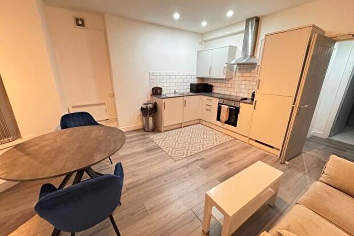 1 Bedroom Flat To Rent In Richmond Road Roath, CF24