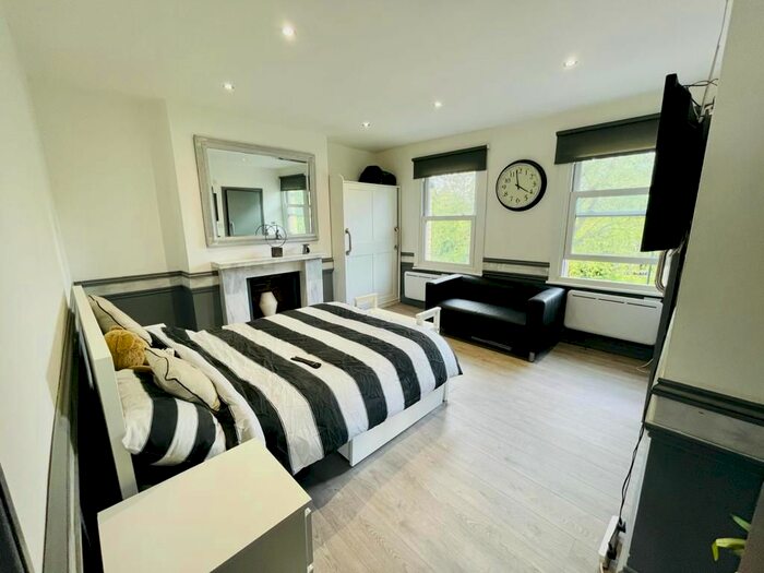 1 Bedroom Studio To Rent In Stoke Newington Common, London, N16