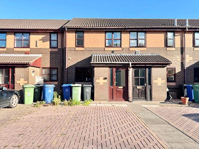 2 Bedroom Terraced House For Sale In Mallard Mews, Grimsby, DN32