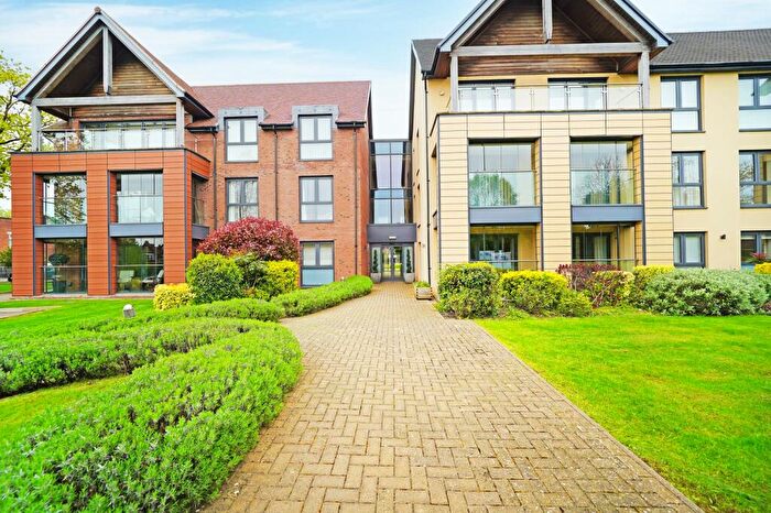 2 Bedroom Apartment For Sale In Warwick Road, Solihull, B91