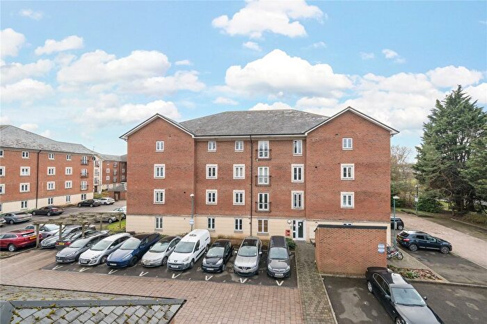 2 Bedroom Flat To Rent In Brunel Crescent, Swindon, SN2
